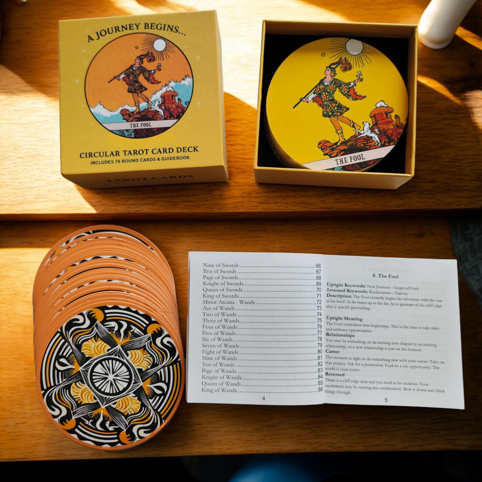 Tarot Cards Deck With Guidebook - Круглые карты Таро в наборе: 78